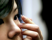 緑内障を治療するコンタクト